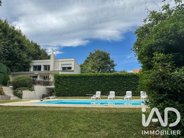 Maison 6 pièces 121 m²