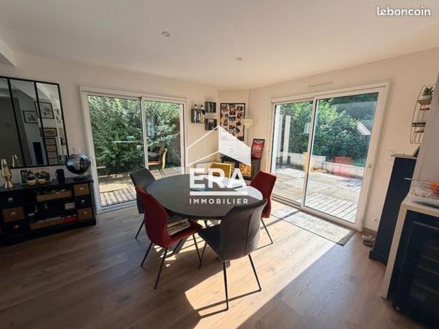 Maison 6 pièces 121 m²