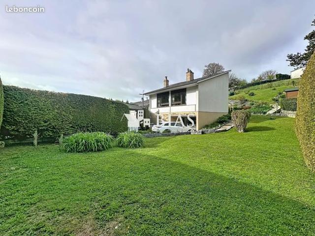 Maison 6 pièces 121 m²
