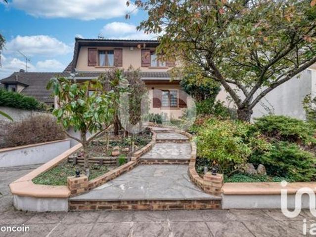Maison 6 pièces 121 m²