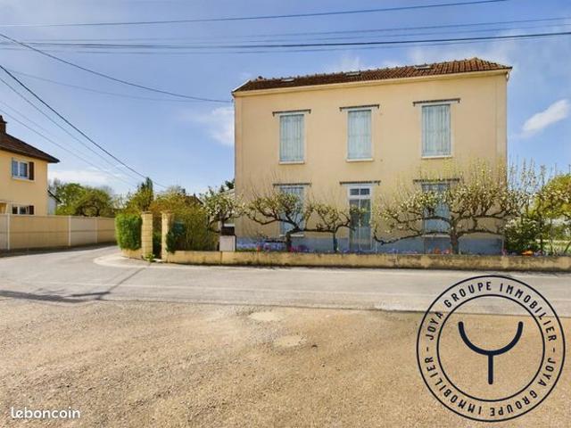 Maison 6 pièces 121 m²