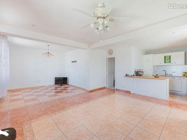 Maison 6 pièces 121 m²