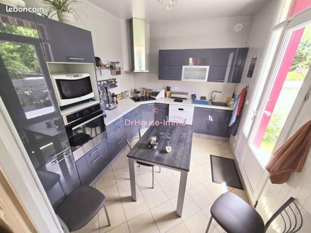 Maison 6 pièces 121 m²