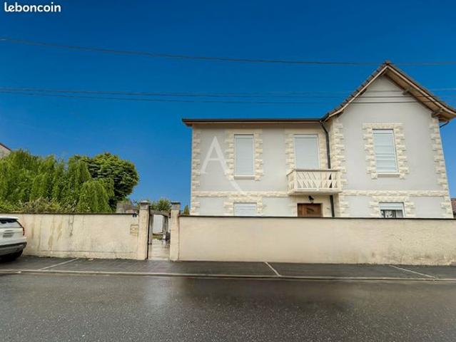 Maison 6 pièces 122 m²