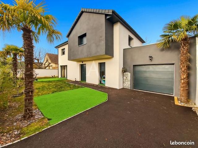 Maison 6 pièces 122 m²