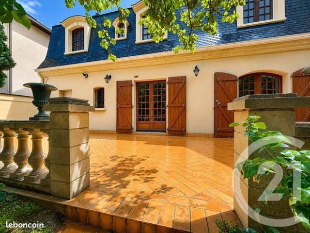 Maison 6 pièces 122 m²