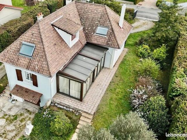 Maison 6 pièces 122 m²