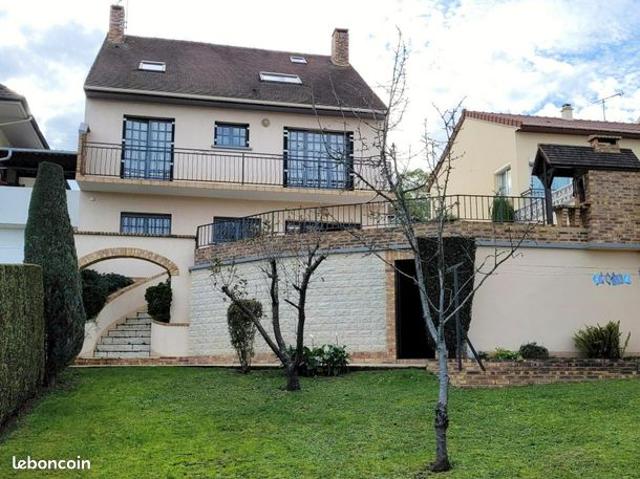 Maison 6 pièces 122 m²