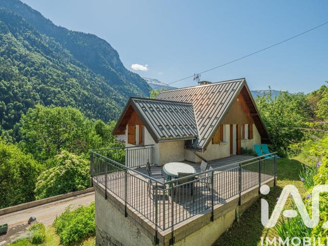 Maison 6 pièces 122 m²