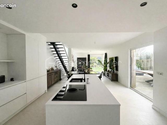 Maison 6 pièces 122 m²