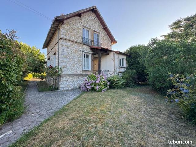 Maison 6 pièces 134 m²