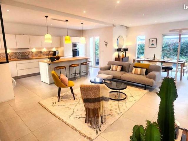 Maison 6 pièces 134 m²