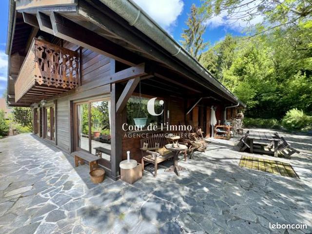 Maison 6 pièces 134 m²