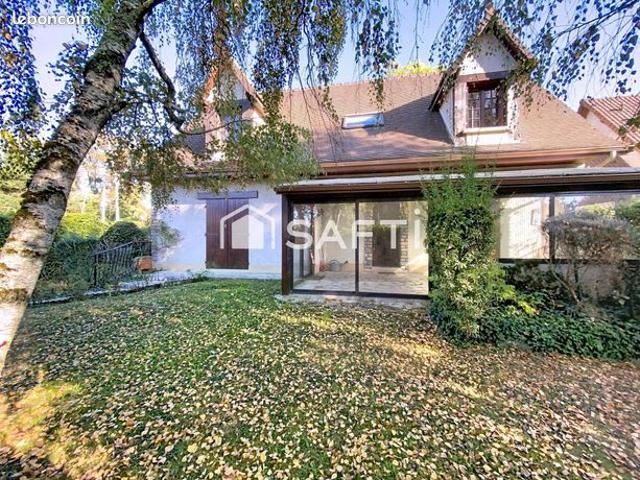 Maison 6 pièces 134 m²