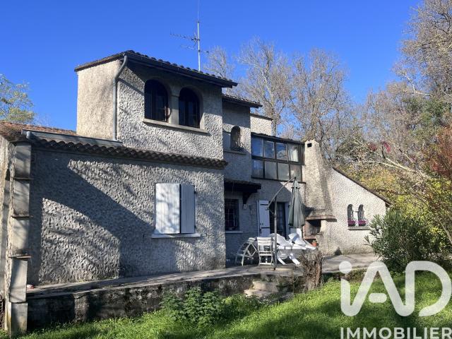 Maison 6 pièces 135 m²