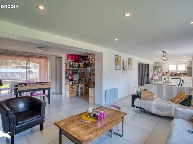 Maison 6 pièces 135 m²