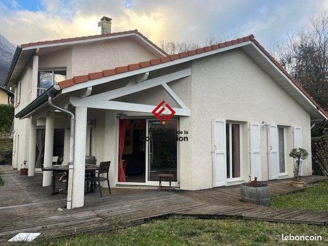 Maison 6 pièces 135 m²