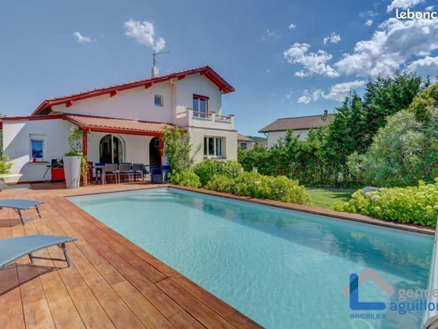 Maison 6 pièces 135 m²