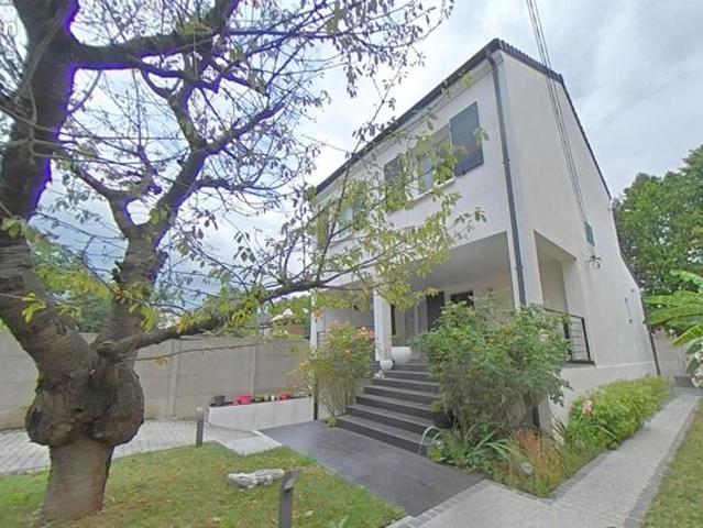 Maison 6 pièces 135 m²