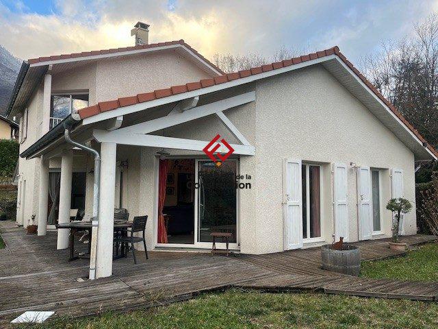 Maison 6 pièces 135 m²