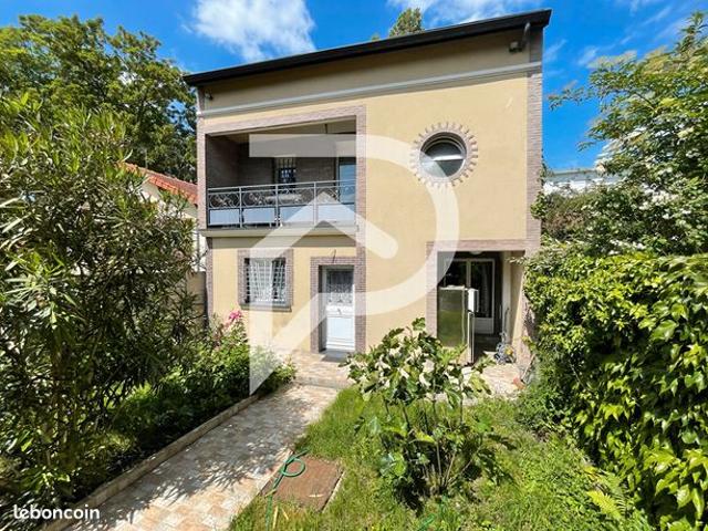 Maison 6 pièces 135 m²