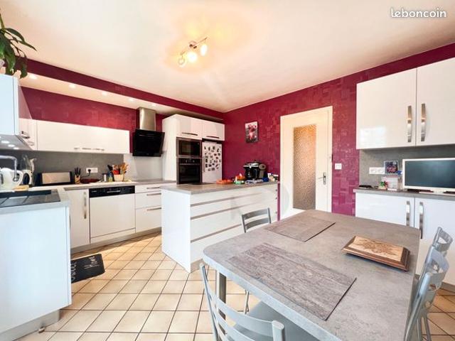 Maison 6 pièces 135 m²