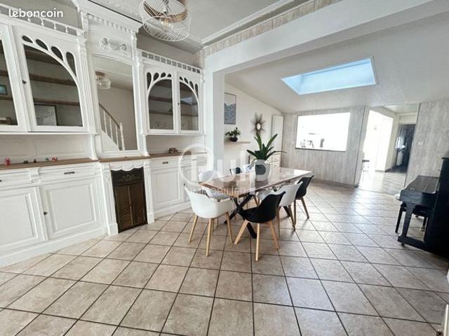 Maison 6 pièces 135 m²