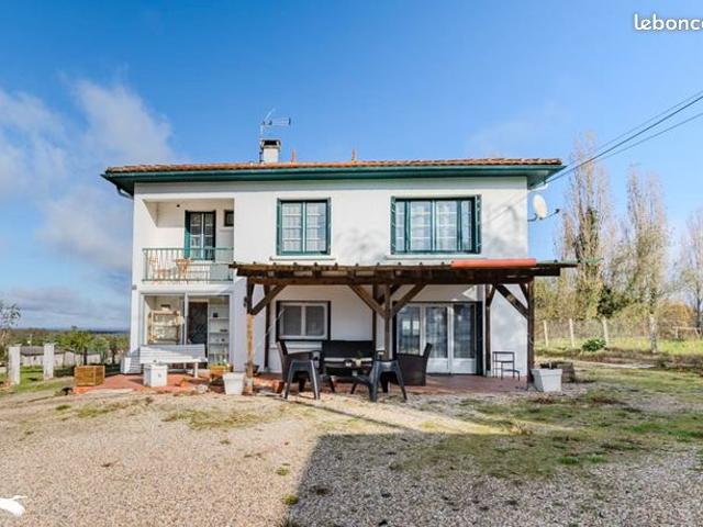 Maison 6 pièces 135 m²