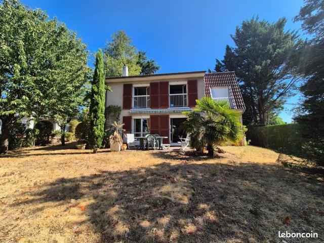 Maison 6 pièces 135 m²