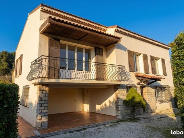 Maison 6 pièces 135 m²