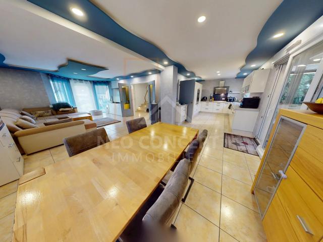 Maison 6 pièces 135 m²