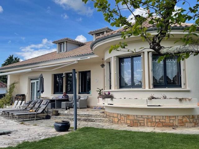 Maison 6 pièces 165 m²