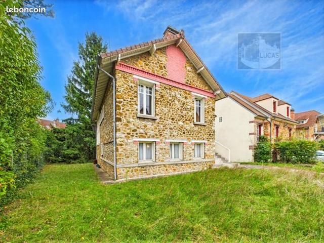 Maison 6 pièces 135 m²