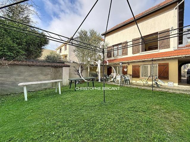 Maison 6 pièces 135 m²