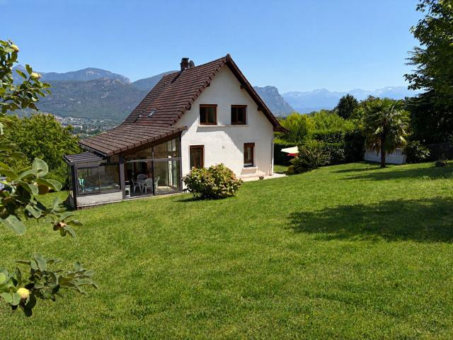 Maison 6 pièces 135 m²