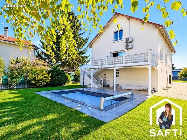 Maison 6 pièces 135 m²