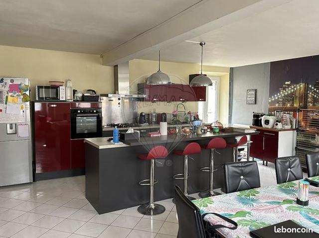 Maison 6 pièces 135 m²