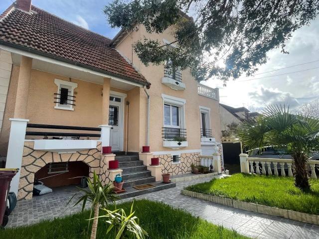 Maison 6 pièces 135 m²