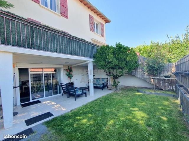 Maison 5 pièces 165 m²