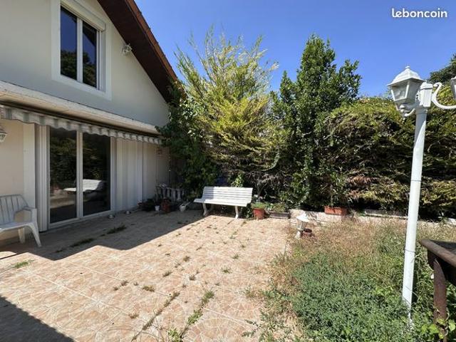 Maison 6 pièces 135 m²