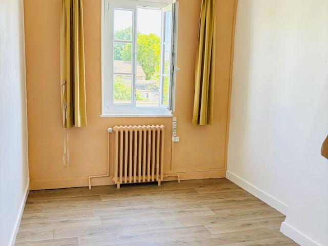 Maison 6 pièces, 135 m² à louer à Compiègne 60200