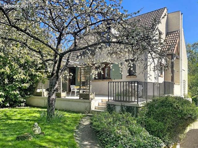 Maison 6 pièces 136 m²
