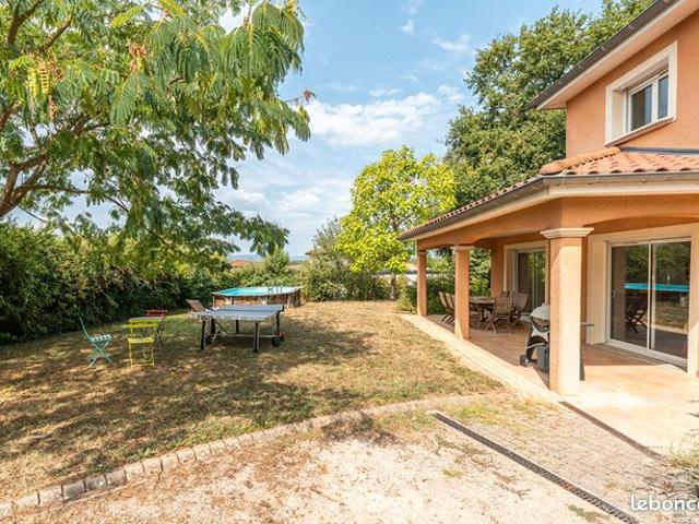 Maison 6 pièces 136 m²