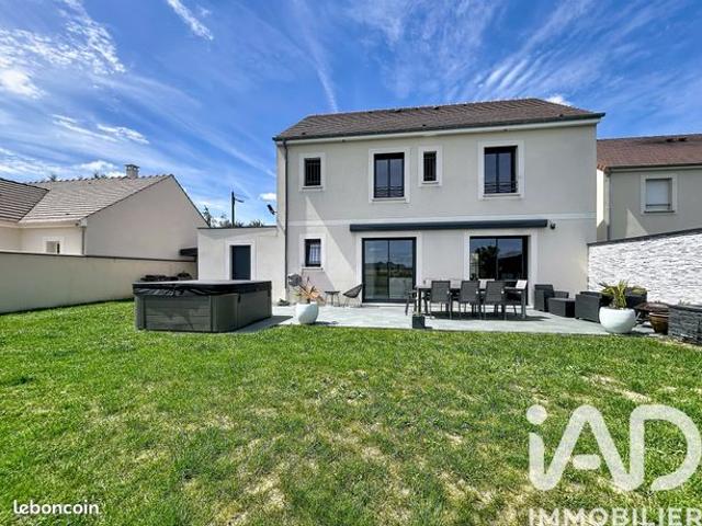 Maison 6 pièces 136 m²