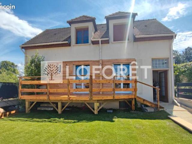 Maison 6 pièces 136 m²