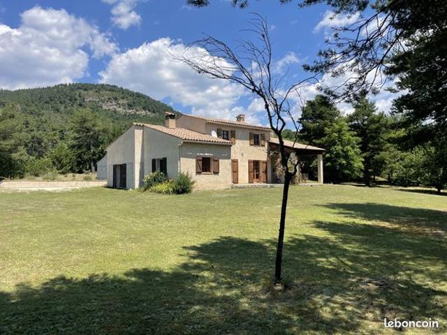 Maison 6 pièces 136 m²