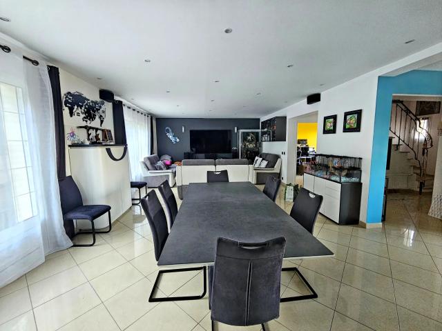 Maison 6 pièces 136 m²