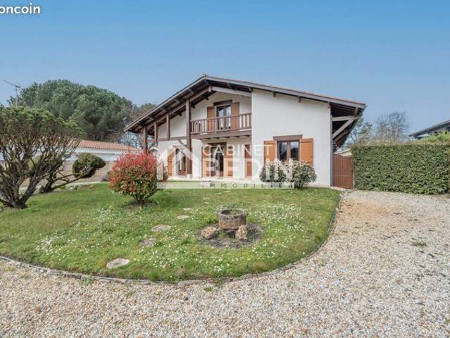 Maison 6 pièces 151 m²