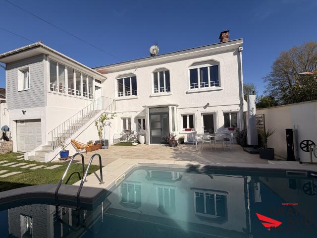 Maison 6 pièces 136 m²