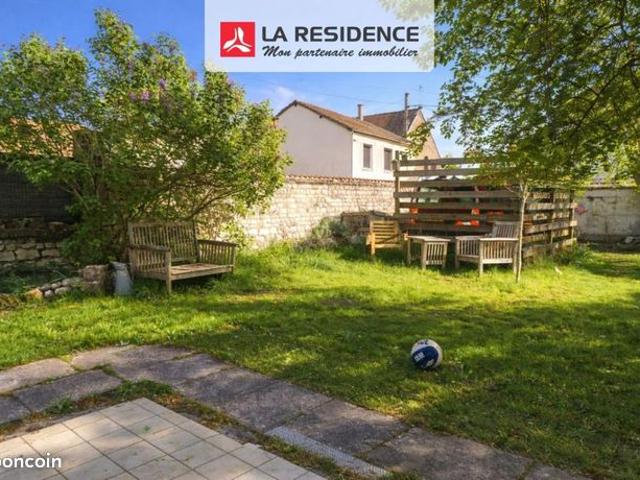 Maison 6 pièces 136 m²